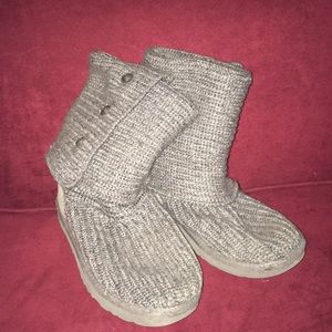 Grey knit uggs